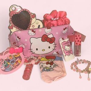 Hello Kitty Pink Beauty Accessories Gift Bundle (8 Pieces)